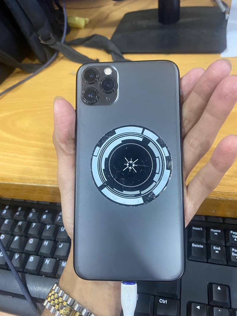Apple iPhone 11 Pro Max 3