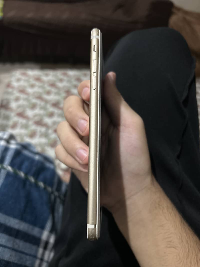 Apple iPhone 6S Plus 3