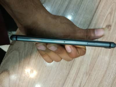 Apple iPhone 8