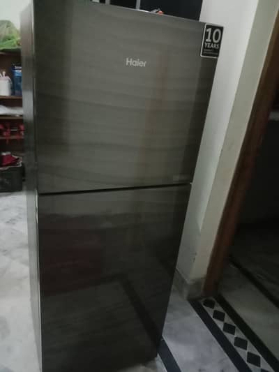 haier refregerator HRF 276