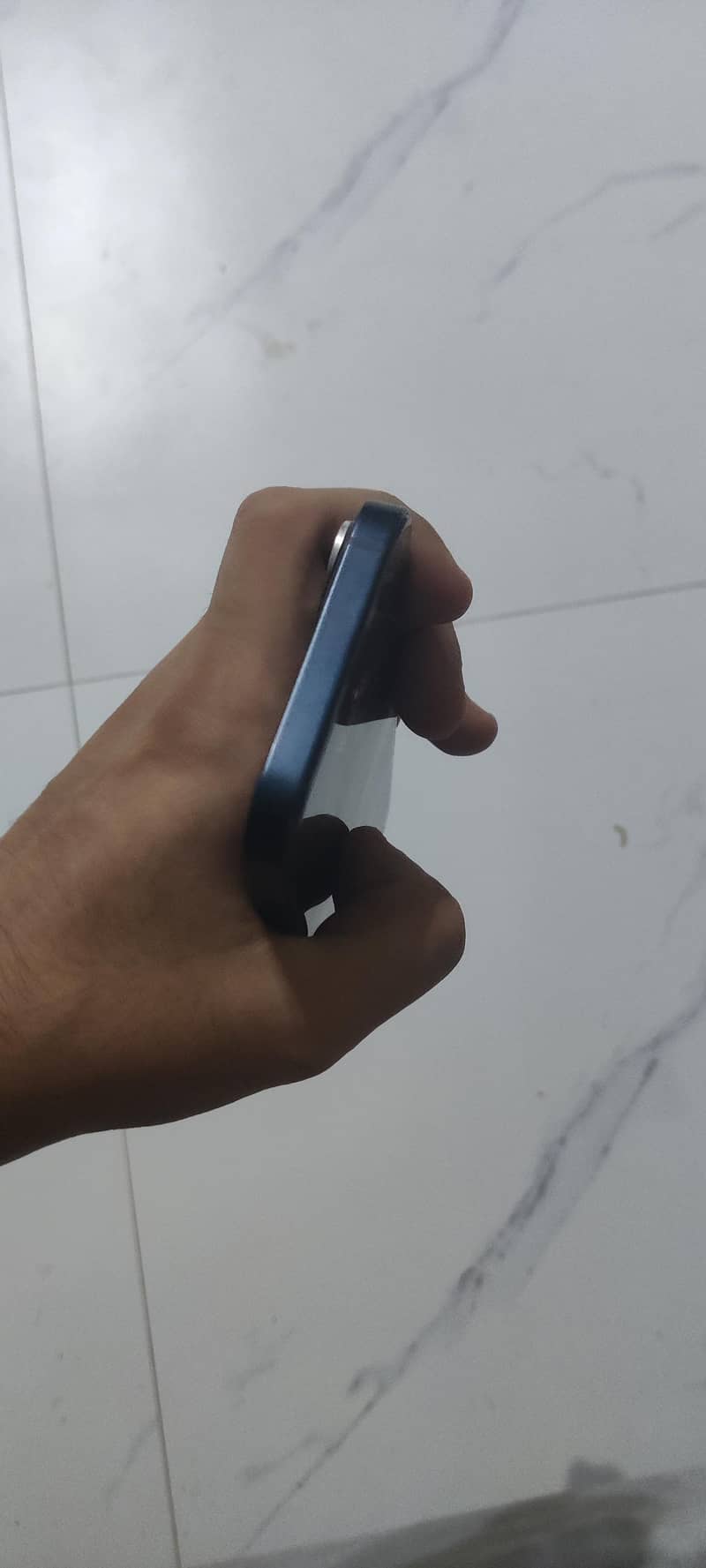 Apple iPhone 13 5