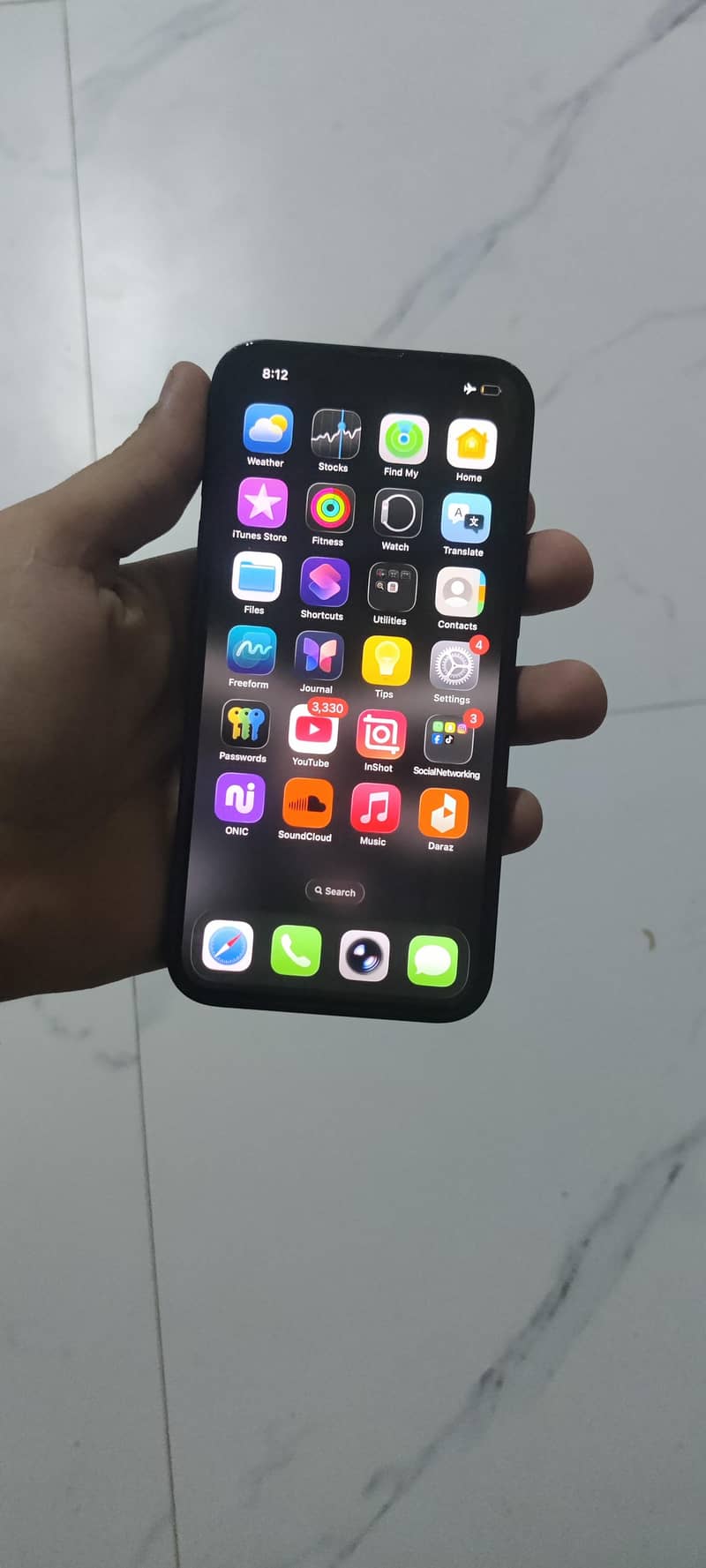 Apple iPhone 13 8
