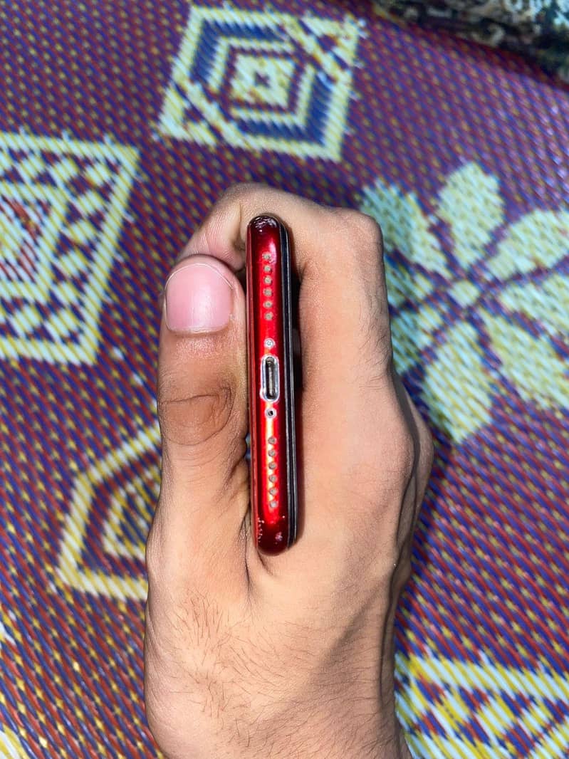 Apple iPhone 8 0