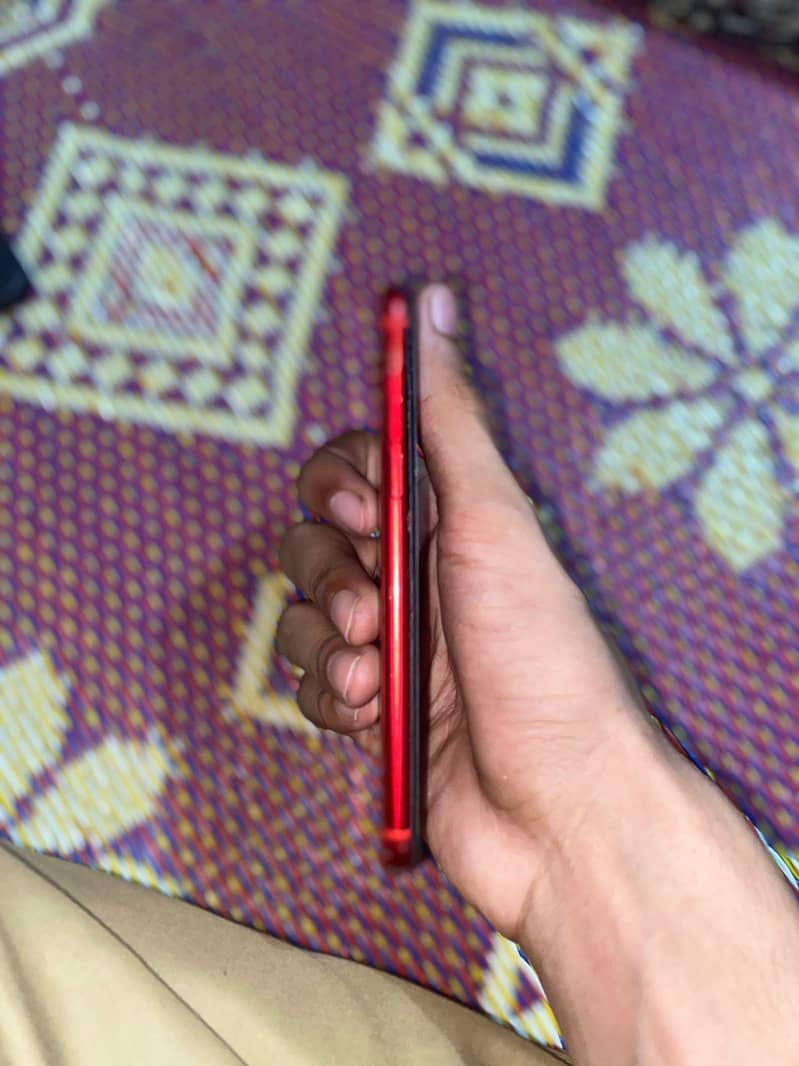 Apple iPhone 8 4