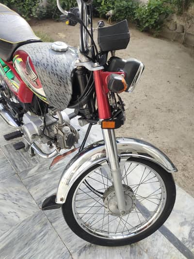 Honda CD 70 2022