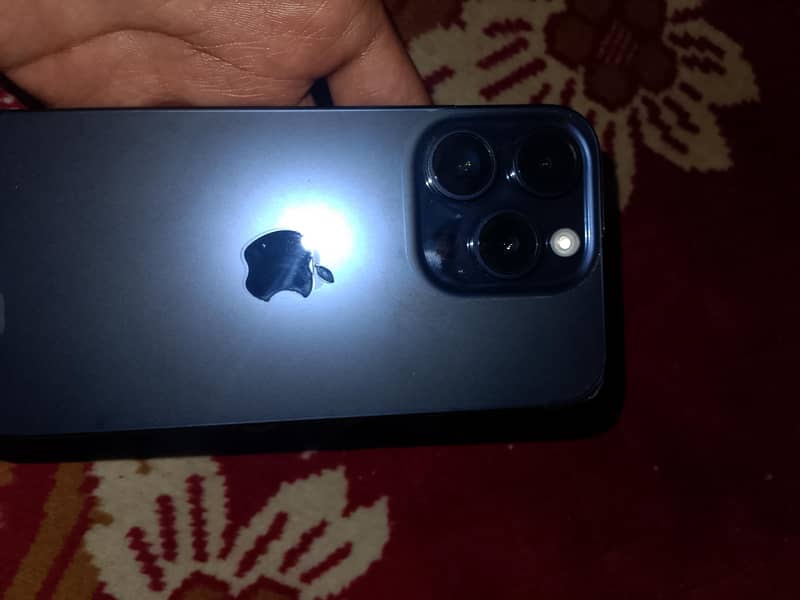Apple iPhone 15 Pro 1