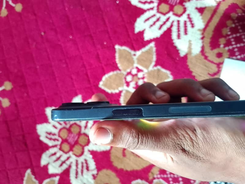 Apple iPhone 15 Pro 4