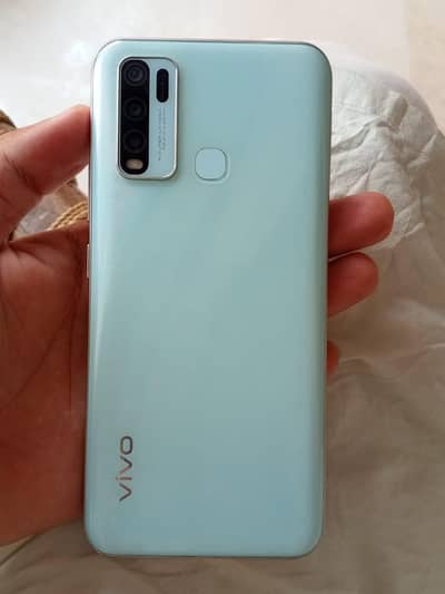 Vivo Y30 4 128 in screen minor shade baki all ok 03377649372