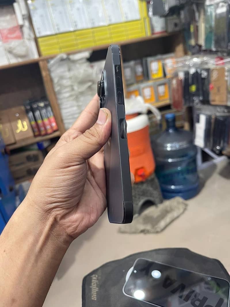 iphone 14 pro max 1