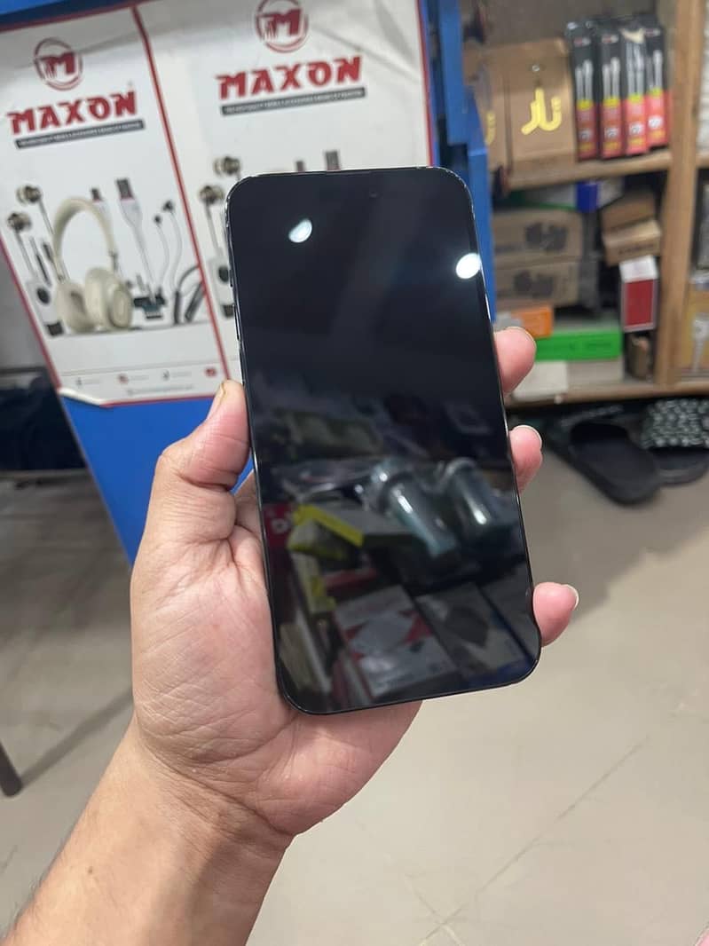 iphone 14 pro max 2