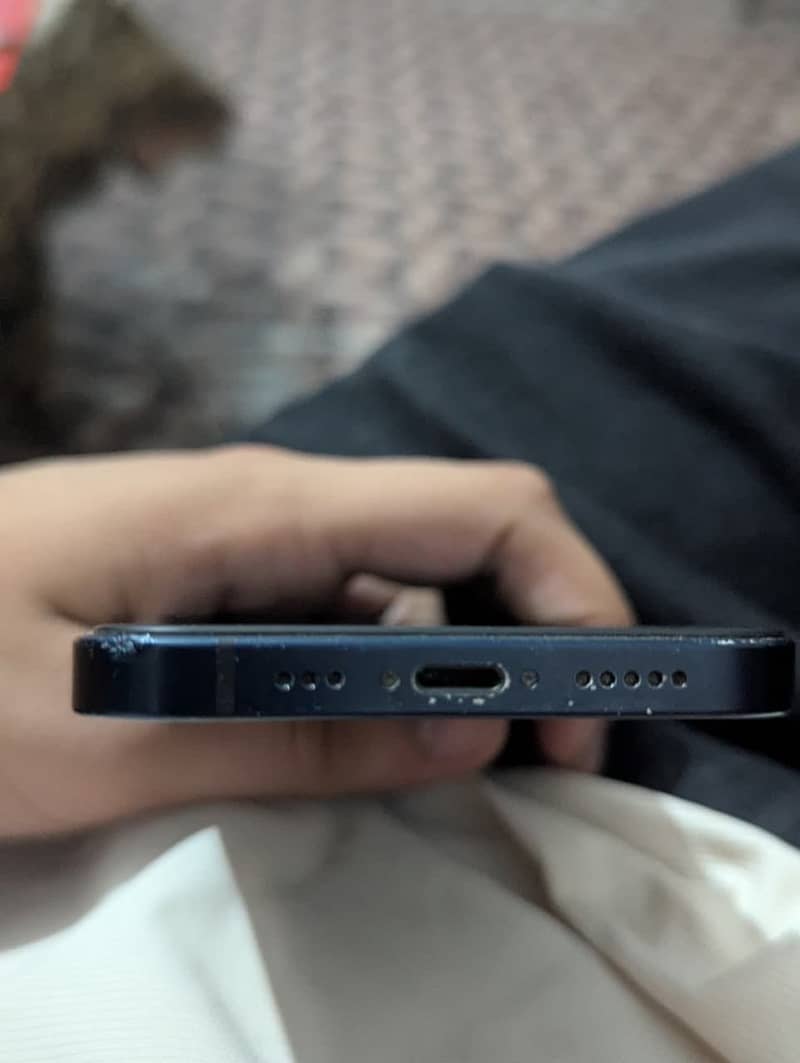 Apple iPhone 12 0