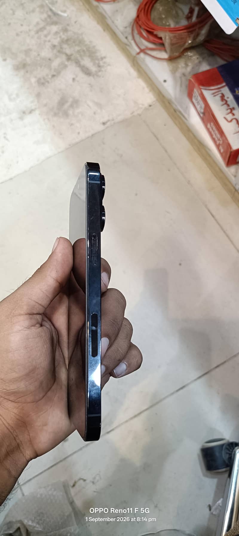 Apple iPhone 14 Pro Max 2