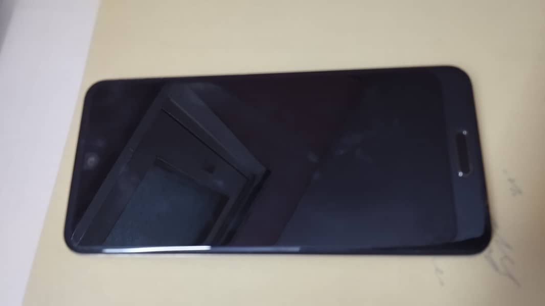 Sharp Aquos R2 3