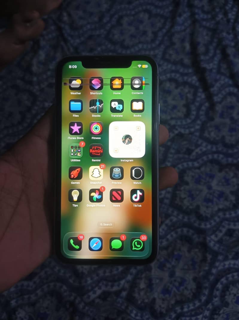 Apple iPhone 11 3