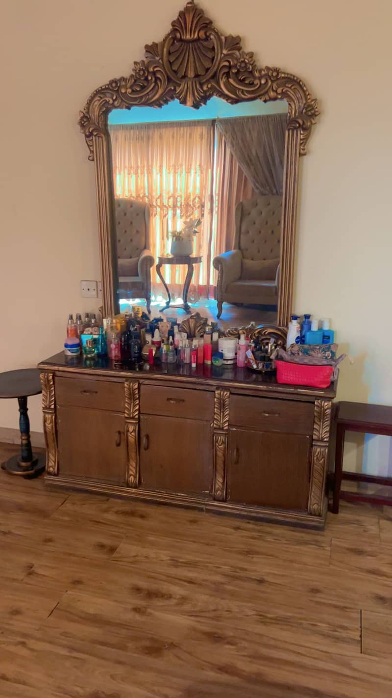Solid wood royal ned set 1