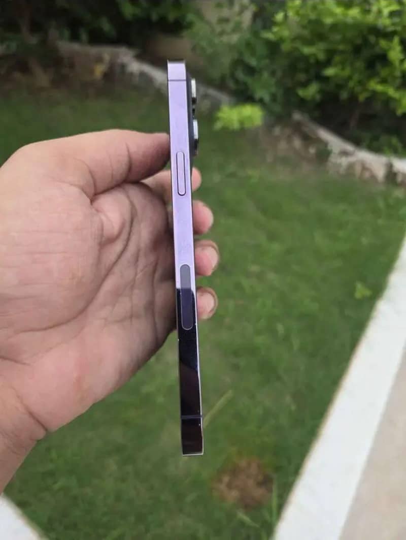 Apple iPhone 14 Pro Max 2