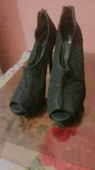 brand new heels for wearing