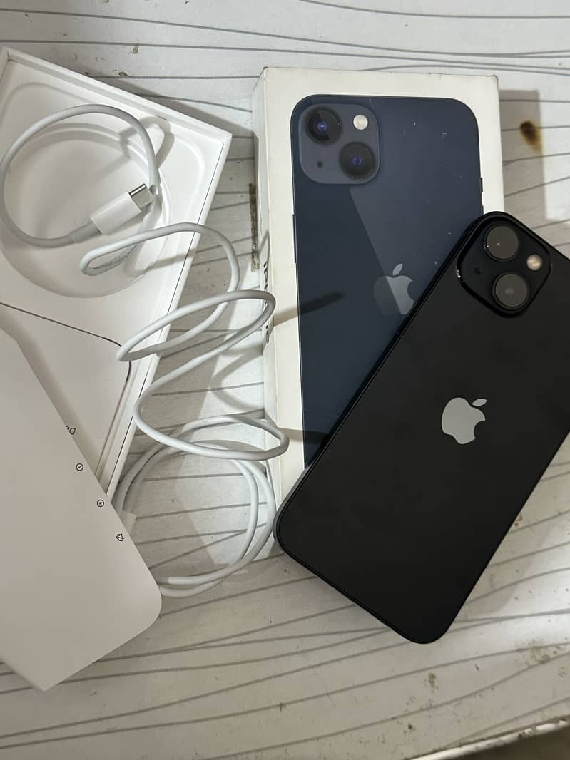 Apple iPhone 13 1