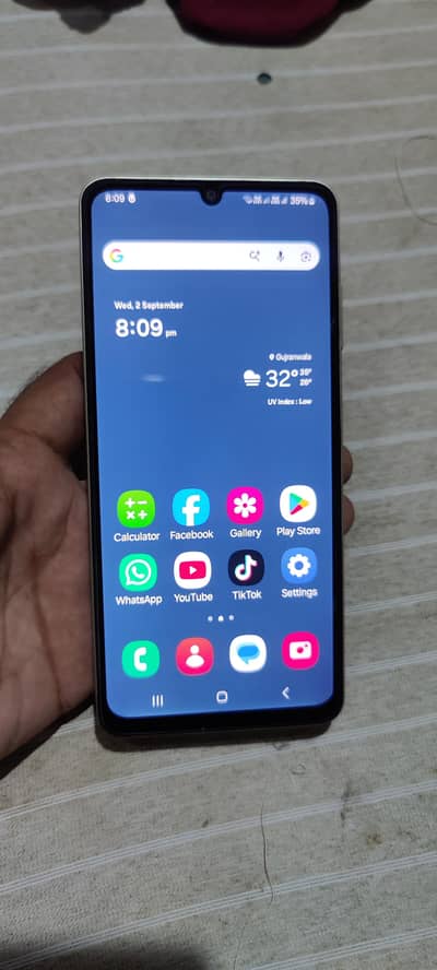 Samsung Mobile A06