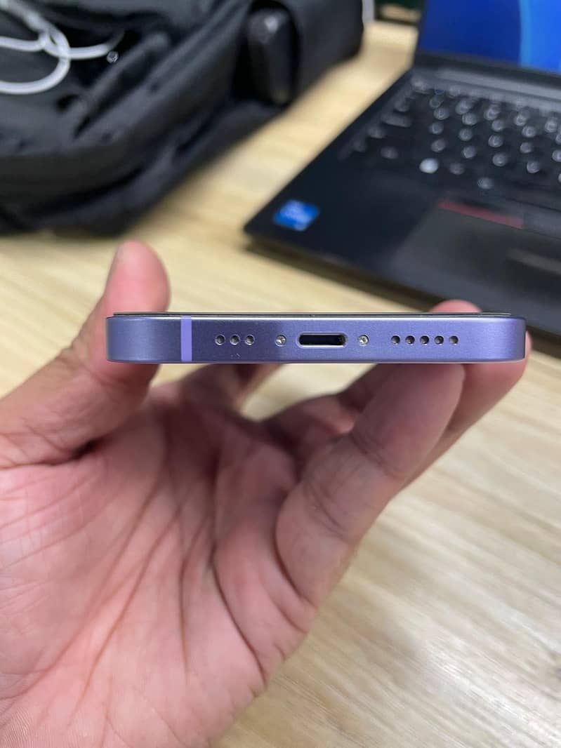 Apple iPhone 12 2