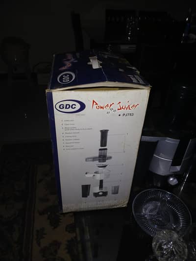 Hard fruit juicer.