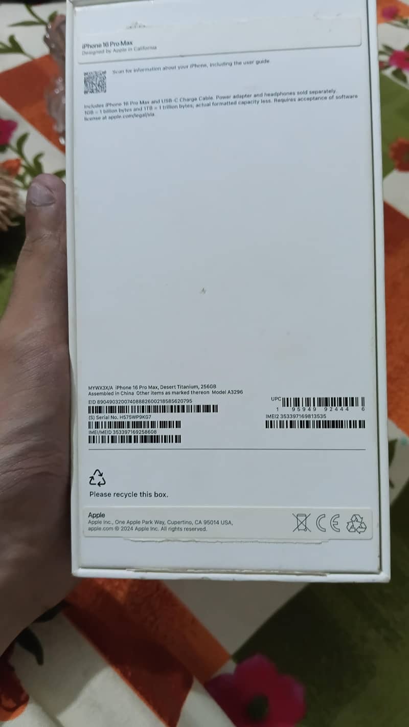 Apple iPhone 16 Pro Max 5