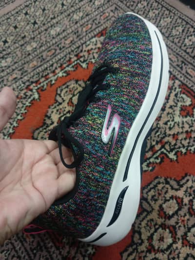 Arch fit Skechers go walk ladies - 100% original