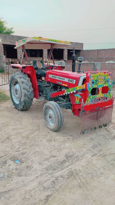 Massey Ferguson 240/MF 240- (Engine full tita 16 ana)