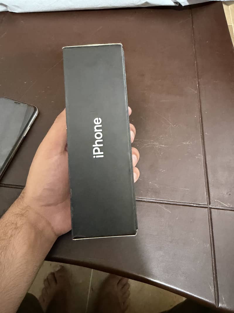 Apple iPhone 11 Pro 6