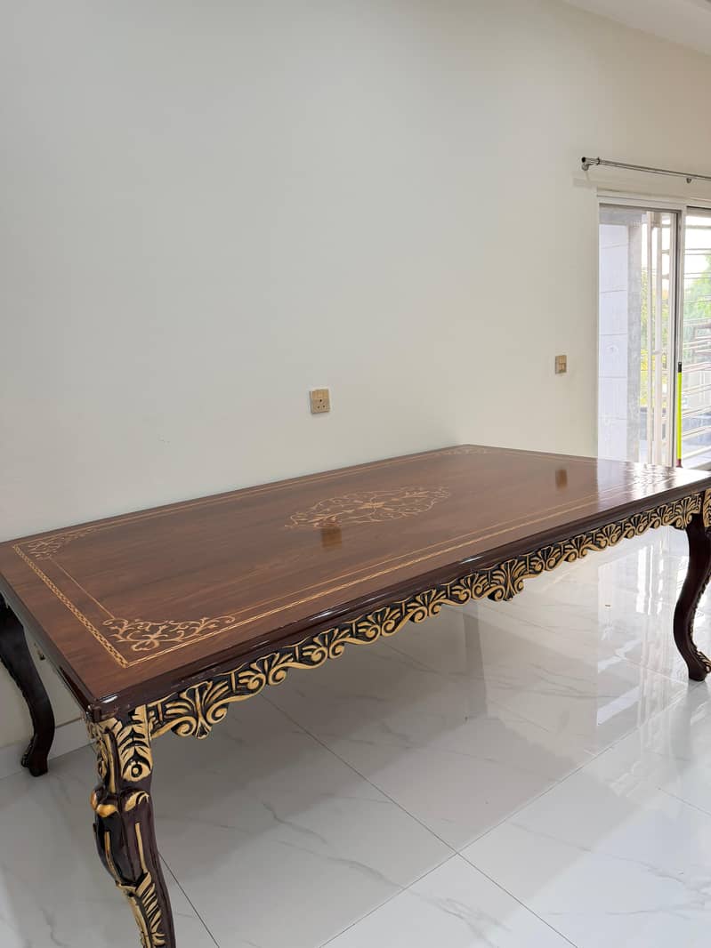 DINING TABLE 2