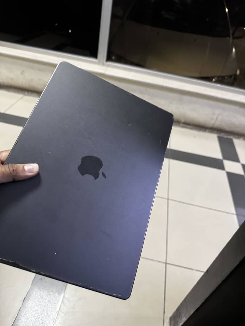 Macbook pro M3 1