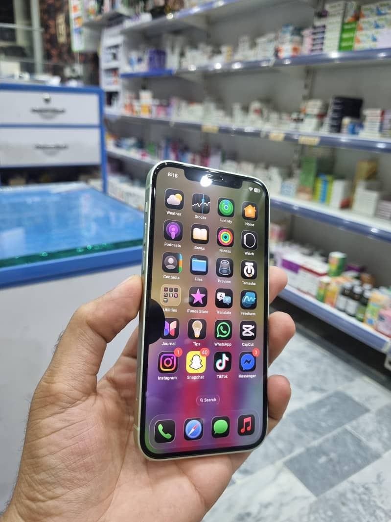 iPhone 12 2