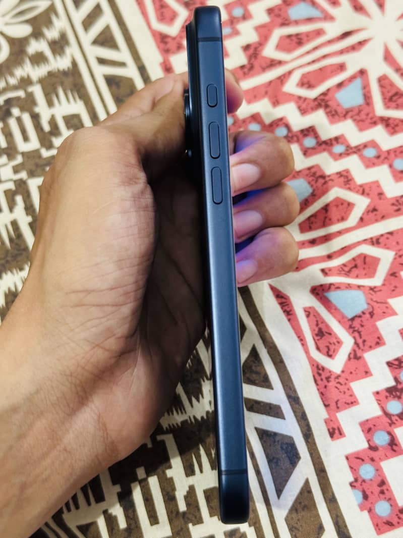Apple iPhone 17 Pro Max 2