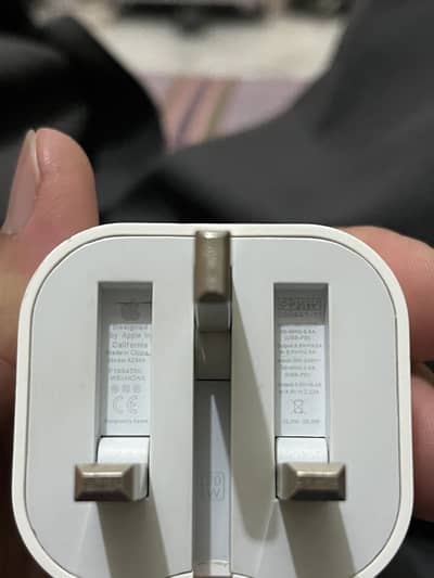 iPhone 20 Watts Adapter