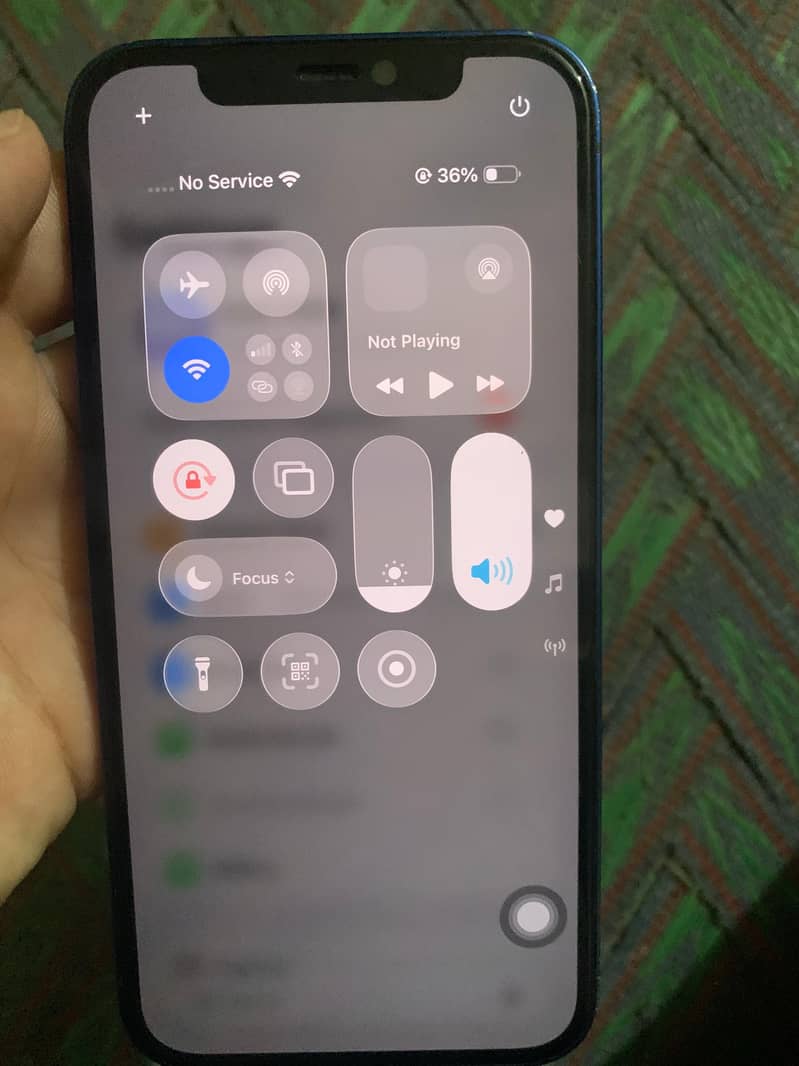 Apple iPhone 12 6