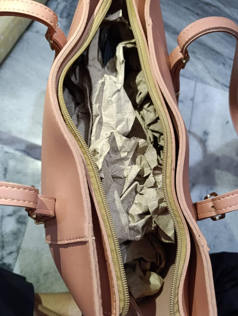 Hand bag 18