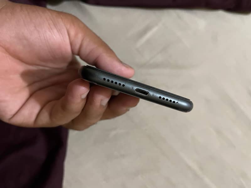 Apple iPhone 11 2
