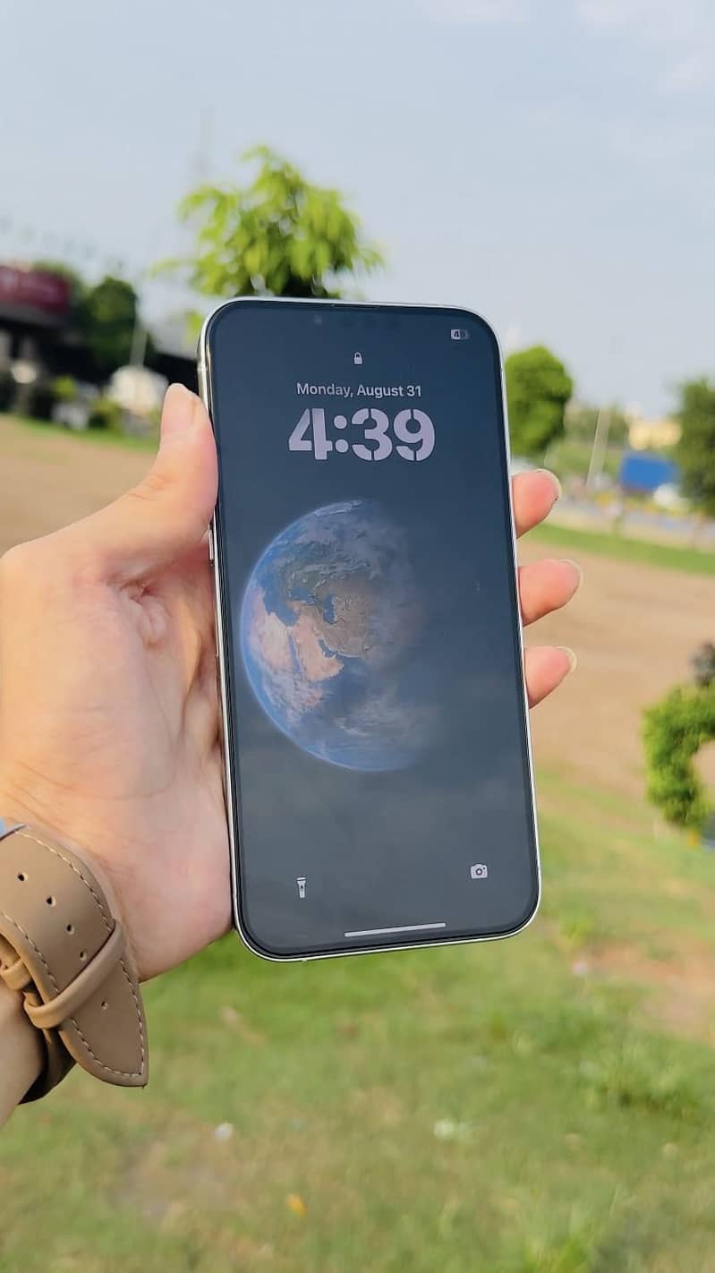 Apple iPhone 13 Pro Max 5