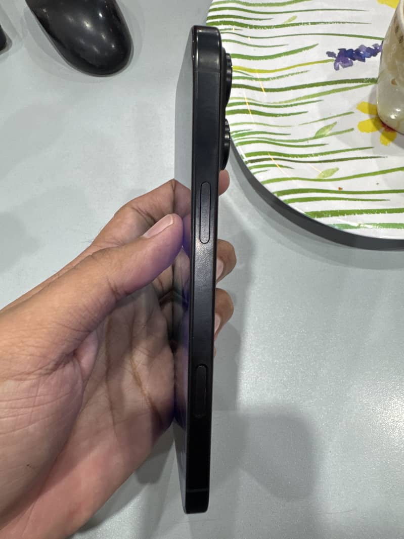Iphone 16 pro max 2