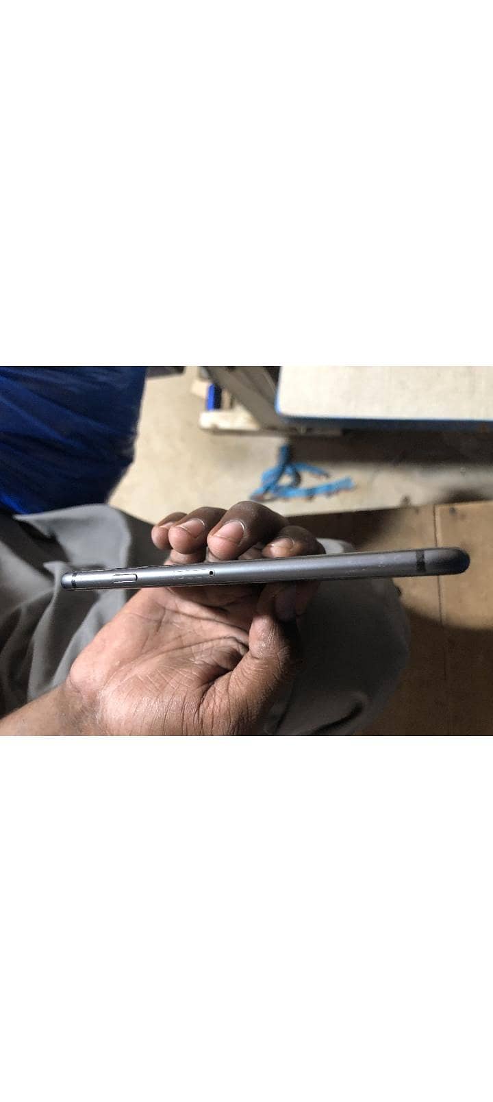 Apple iPhone 8 0