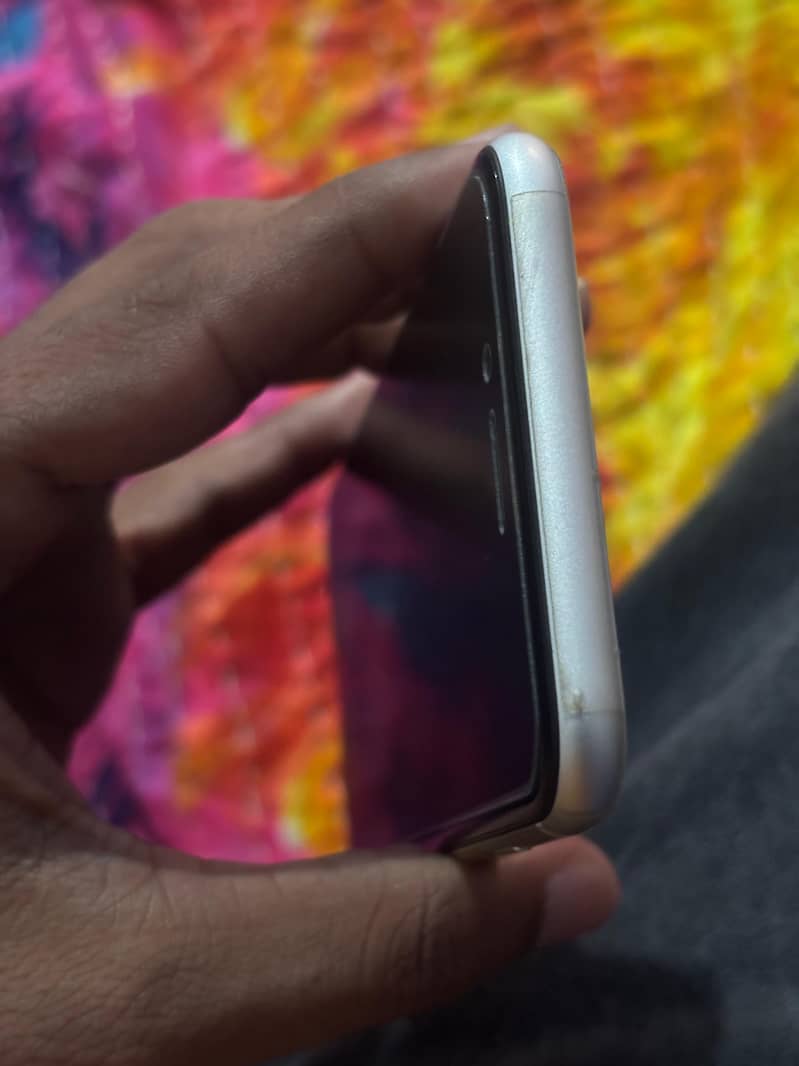 Apple iPhone SE 4