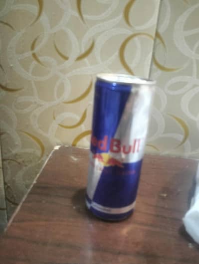 10 red bull available hain 500 ka ata ha 400 ka mil jaye ga