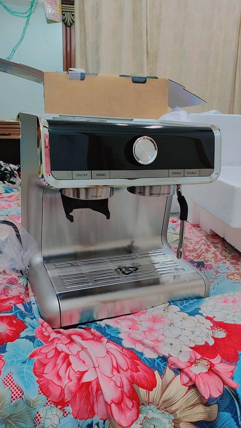 ESPRESSO COFFEE MACHINE 1