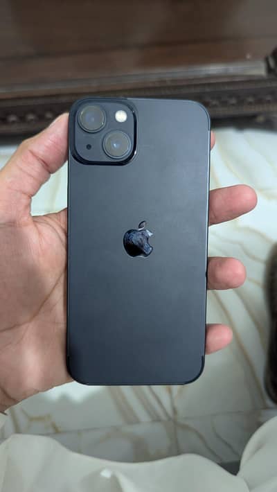 Apple iPhone 13