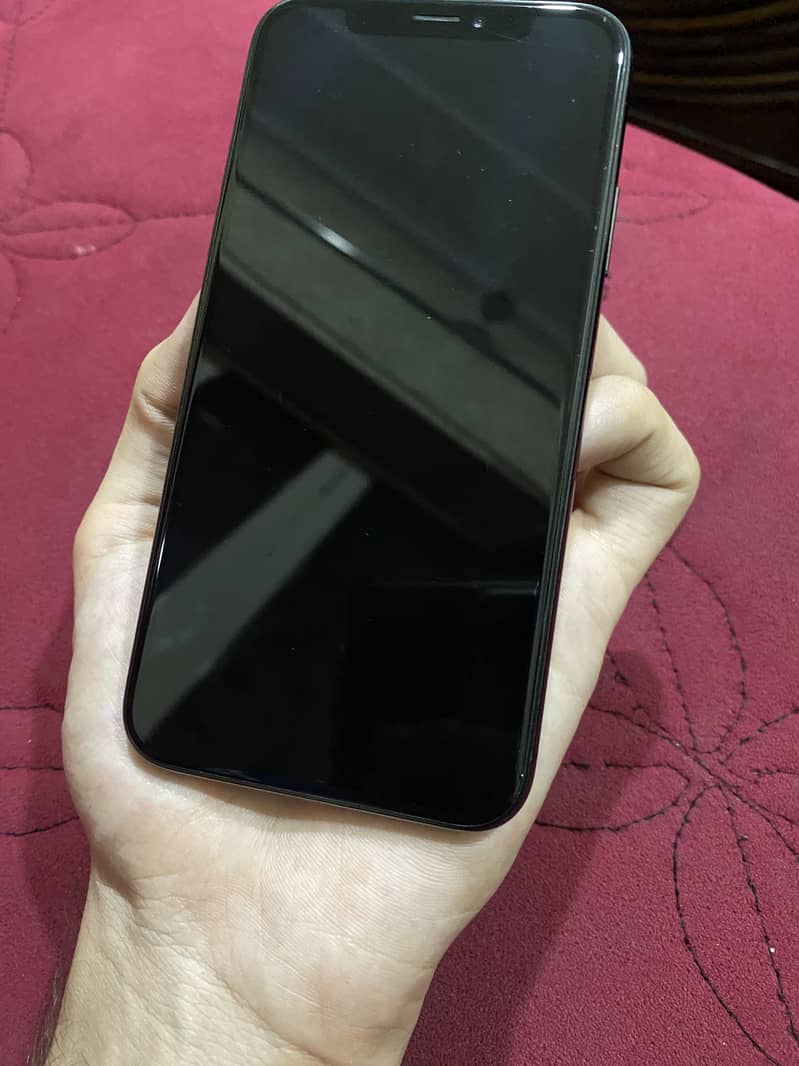 Apple iPhone X 3