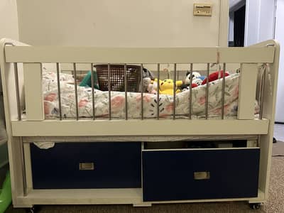 Wooden cot for sale