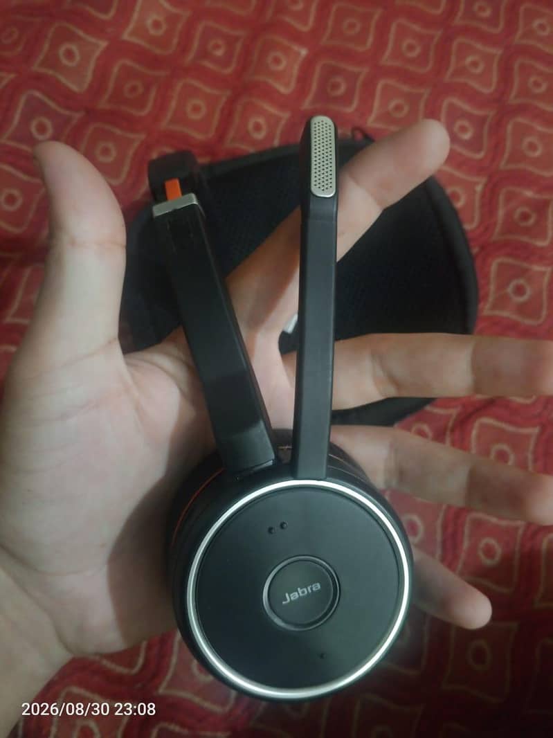 Jebra evolve 75 with dongle 2