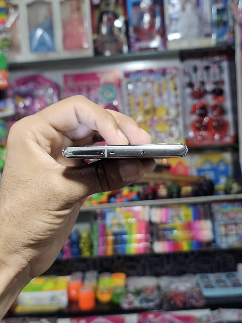 Samsung Mobile Note 10 Plus 3