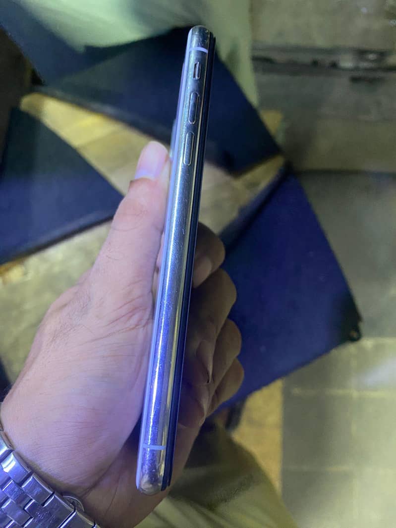 Apple iPhone X 7