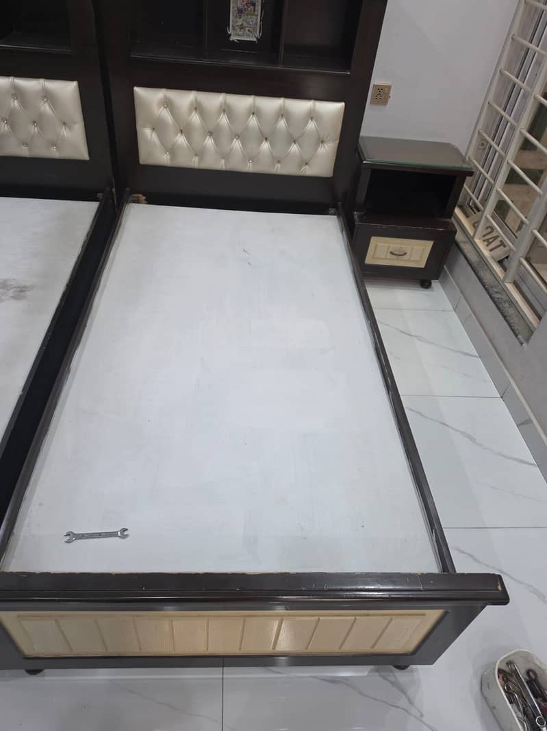 Single beds 3